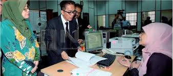 Kota kinabalu, oct 2 — batu sapi mp datuk liew vui keong, better known as vk liew, died this morning. Malaysian Minister Says A Constitutional Court Is Not Necessary Constitutionnet