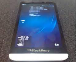 BlackBerry A10 photo leak, 9720 model ...