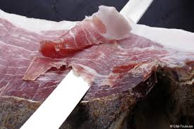 Un petit retour en vidéo sur l'édition 2013 de la foire au jambon. Bayonne La Foire Au Jambon 2021 Officiellement Reportee En Octobre Actu Pays Basque