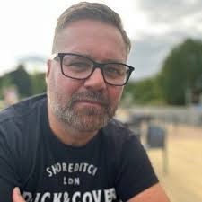 Cathy Adcock's Instagram, Twitter & Facebook