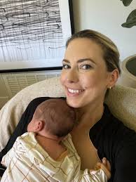 Starting a new job can be daunting, especially when you're 7 months  pregnant.