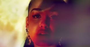 We did not find results for: Jorja Smith Projects Radiance In Her Goodbyes Video The Fader