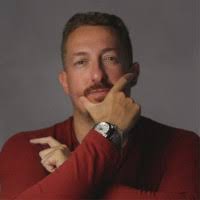 80+ perfiles de «Edward Barros»