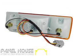 The cylinders bores were attached to the outer case at the 12, 3, 6 and 9 o'clock positions) for greater rigidity around the head gasket. Tail Lights Pair With Square Plug Fit Fits Toyota Landcruiser 70 75 78 79 Series Aftermarket