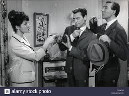 Born 10 may 1933), is a french film actress. Que La Brune Voila Ist Die Brunette Jahr 1960 Frankreich Robert Lamoureux Francoise Fabian Jean Pierre Marielle Direktor Robert Lamoureux Stockfotografie Alamy