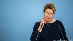 Sie plagiierte demnach an 27 stellen. Jfkb 7e0vdlaqm