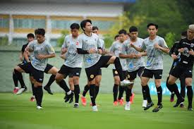 Pemain sepak bola thailand (id); Nishino Keen On Improving National Team S Fitness Level