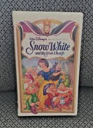 白雪公主 成人 电影 回顾 – 经典 作品