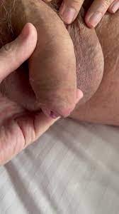 Cleaning smegma dad cock - ThisVid.com