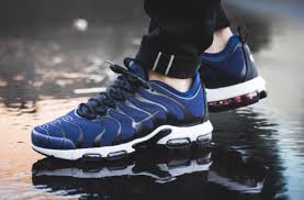 Another Versatile Finish On The Nike Air Max Plus Tn Ultra Kicksonfire Com Nike Air Max Dress Shoes Womens Nike Free Shoes