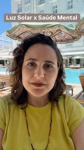 A luz solar matinal pode impactar positivamente sua saúde mental. Estudos  científicos demonstram que a exposição solar adequada contribui para a  produção de serotonina e regulação do ritmo circadiano. ...