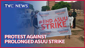 The academic staff union of universities, (asuu), has threatened to go on strike again over the 'blatant' refusal of the accountant general of the federation, mr ahmed. University Students In Kwara Protest Against Prolonged Asuu Strike Youtube