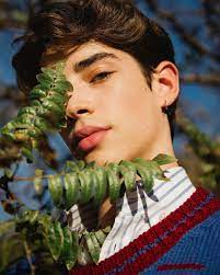26 4k likes 688 comments manu rios manurios on instagram merry christmas manu photo and video rio