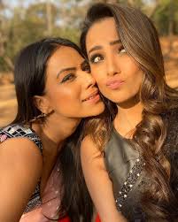 103 9k Likes 277 Comments Anita H Reddy Anitahassanandani On Instagram Kiss For Miss His Beautiful Bollywood Actress Stylish Girl Pic Indian Tv Actress