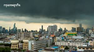 ฝนกระหน่ำกรุงเทพฯ! ต้นไม้ล้มทับบ้าน-รถ, จราจรเป็นอัมพาต - Imagen principal del artículo