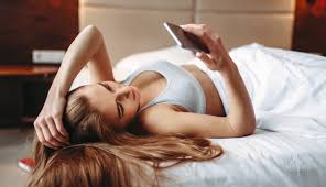 72 Dirty, Sexy Texts + Secrets to Make a Girl Wet & Horny in a Subtle Way