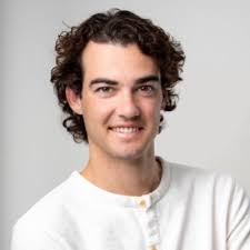 Talking AI UX with LangChain CEO Harrison Chase