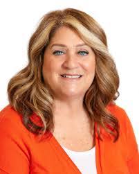 Ruth Nino's Instagram, Twitter & Facebook