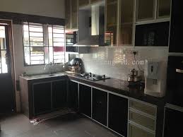 Desain dapur kecil sederhana seperti di atas bakal kelihatan menarik kalau kamu pintar memilih perpaduan warnanya. Johor Dapur Basah Dapur Basah Reka Bentuk Dapur Daripada Heng Seng Interior Design Renovation