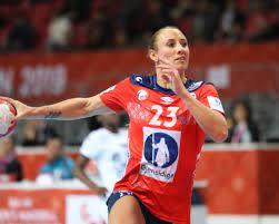 Camilla herrem is a norwegian handball player for sola hk and the norwegian national team. Solange Ich Mich Noch Verbessern Kann Hore Ich Nicht Auf Drei Fragen An Camilla Herrem