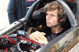 Le record n'est cependant pas officiel puisqu'il n'a pas été homologué. Guy Martin Veut Atteindre Les 606 Km H En Moto Moto Station