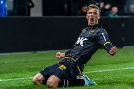 Along with frenkie de jong, memphis is the most crucial player in the squad for de boer. Sydney Van Hooijdonk Debuteert In Voorselectie Jong Oranje Bredanaar Bart Verbruggen Ook Erbij Nac Bndestem Nl