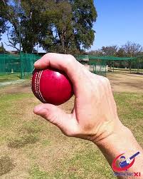 Off spin basic grip #offspin #offspinner #spinbowling #bowlingtips #cricket #coachcricxi #cricketclassroom #crictok #fypシ #cricketcoach