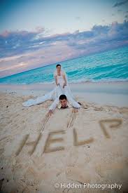 12 Cheeky And Funny Wedding Picture Ideas You Ve Got To Steal Funny Wedding Photography Beach Wedding Photography Funny Wedding Pictures