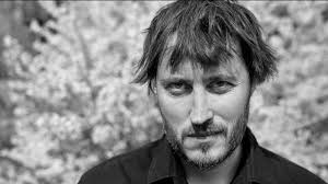 April 1981) er en norsk jodler, strupesanger , visesanger, komiker og komponist fra tomrefjord i møre og romsdal. Bjorn Tomren Releases Debut Album Bad Science Fiction Withguitars