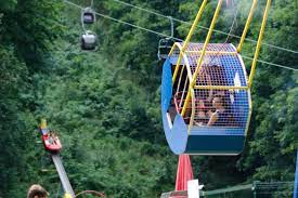 Genießen sie jeden meter fahrt mit wechselnden aussichten auf ein faszinierendes panorama: Seilbahnen Thale Erlebniswelt