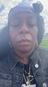 Ebony Ballard's Instagram, Twitter & Facebook