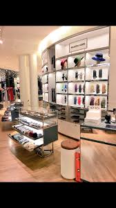 Gloves Maison Fabre Le Bon Marche Paris Rive Gauche Gants Palais Royal Versailles Millau Aveyron Luxe