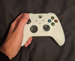 Aus spaß wurde ernst, als microsoft im letzten auf die zahlreichen memes reagierte, die. Xbox Series X Controller Hands On Bestatigt Die Gunstige Neue Xbox Konsole Heisst Xbox Series S Notebookcheck Com News