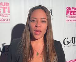 Another day, another opportunity to give always your best! , This is what  they are saying about “On a your Feet” after sang, dance, enjoyed and give  a stand ovation! Thank you everyone! , Thanks #Ari ...