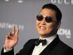 Dezember 1977 in seoul), bekannt unter seinem. Gangnam Style Singer Psy Involved In A Car Crash Leaves In Porsche Drivespark