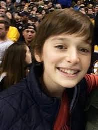 Winona Ryder (Joyce Byers) y Noah Schnapp (Will Byers) Créditos: @wilI...