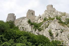 Cetatea Golubaţ Ruina Unui Vechi Oras De Pe Dunăre Oraș