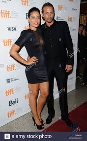 Select from premium matthias schoenaerts of the highest browse 3,409 matthias schoenaerts stock photos and images available, or start a new search to explore more stock photos and images. Alexandra Und Matthias Schoenaerts Rost Und Bone Premiere Wahrend 2012 Toronto International Film Festival Tiff Bei Ankunft Stockfotografie Alamy