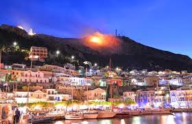 Στο βάθρο των νικητών βρέθηκε το 8ο νηπιαγωγείο πόλεως καλύμνου κατακτώντας το ασημένιο βραβείο στον πανελλήνιο διαγωνισμό «education leaders awards» στην κατηγορία «καλλιέργεια. To E8imo Me Toys Dynamites Sthn Kalymno To Brady Ths Kyriakhs Toy Pasxa Fwtografies Kosnews24 Gr