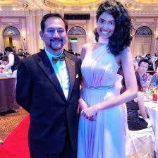 Malaysia tatler gets to know the impressionable tunku elana khyra through a friendly game of 20 questions that end up showing. Thanuja A Twitter An Honour Being Emceeing 4 Ur Foundation Gala Night Yang Mulia Tunku Dato Yaacob Khyra Budimas Budimasgaladinner