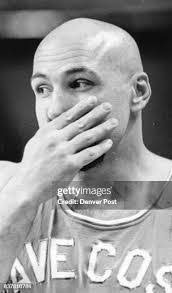 Earnest Bean's Instagram, Twitter & Facebook