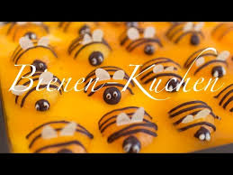 Mit diesem fruchtigen rezept zaubern sie einen köstlichen versunkenen birnenkuchen, den niemand so schnell vergessen wird. Aprikosen Bienen Kuchen Osterkuchen Aprikosentorte Youtube