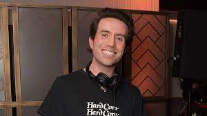 Jul 01, 2021 · nick grimshaw has been hosting bbc radio 1 for 14 years but the mirror has since revealed that he has decided to quit. Ipmivu23nfpysm