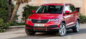 Na autohledu porovnáváme volkswagen tiguan 1.5 tsi evo 2020 vs škoda karoq 1,0 tsi 2017 včetně všech parametrů, motorizací a ceny. Skoda Karoq Tiguan Bruder Im Preis Test Site