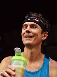 Scott Jurek plows through Great Smoky Mountains