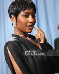 The beautiful Ayra Starr at the #metgala2025 ❤️‍🔥❤️‍🔥❤️‍🔥