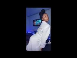 Slim santana is an american model, video vixen and social media personality who came to limelight for her buss it challenge on tik tok. Slim Santana Buzz It Video Original No Yannahxney Didn T Make That Buss It Video Confusion As Tiktok User Reacts To X Rated Clip Unexpectedgal