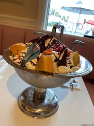 This square kitchen ceramic sink made by us is perfect for washing utensils. Beaches And Cream Soda Shop 2021 Lunch Dinner Menu And Prices Allears Net