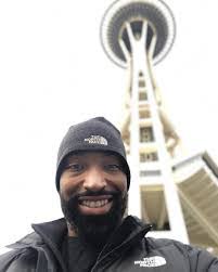 Kyle Vincent's Instagram, Twitter & Facebook