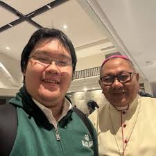 By the way di kesukupan semarang, di gereja porta sancta yogya kasih paspor dan  stamp ngak?